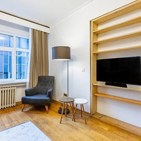Comfortable Apartment Near Vibrant Attractions Of The City In Sisli Apartamento